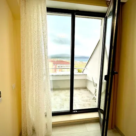 Hotel de apartamente Sea View Free Parking 4*
